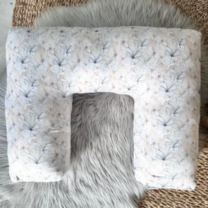 Tigerlilytashfeedingcushion Pampas 2048x.jpg